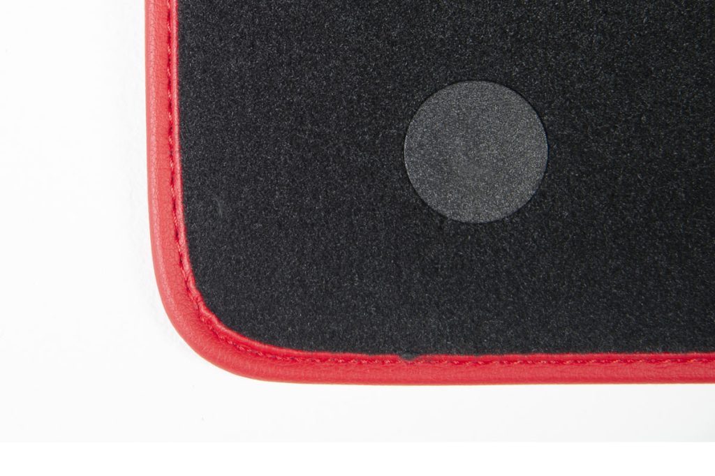 Tappetini per auto linea colore - Umbrania